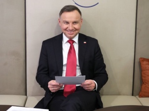 Nowe metody kampanii? "Sok z Buraka" o rzekomych skandalach z udziałem prezydenta. Dziennikarze ostro