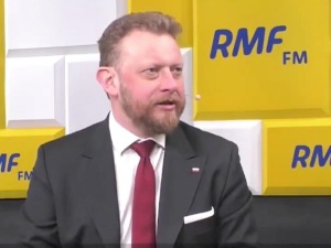 [video] Alkohol na koronawirusa? Min.zdrowia: Oczywiście, że pomaga, ale... do dezynfekcji