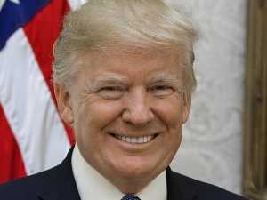Trump nie wierzy w dane dotyczące koronawirusa. "Myślę, że to fałszywa liczba"