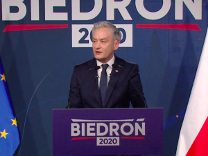 Biedroń apeluje do prezydenta o… wycofanie się ze startu w wyborach. Natychmiastowa reakcja internautów