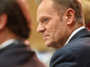 "Rząd powinien natychmiast...". Tusk poucza ws. koronawirusa