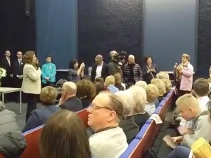 [video] Starsza kobieta do MKB: "Pani rządziła z Tuskiem i mówi, że będzie dobrym prezydentem? Nigdy..."
