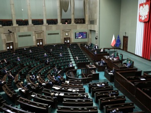 Sejm uchwalił specustawę wspierającą firmy w związku z epidemią