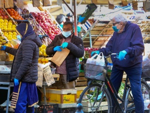 Bezpieczne zakupy podczas epidemii. Kilka praktycznych porad