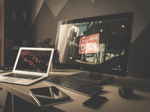 Jerzy Bukowski: E-learning nie może stać się uniwersytecką normą