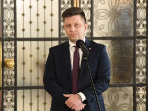 „Mam nadzieję, że będziemy dalej współpracować”. Szef KPRM zapytany o działania Gowina