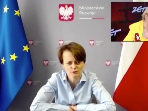Min. Emilewicz o stanie nadzwyczajnym: Wojsko na ulicach, pozamykane portale internetowe... Tego chcemy?