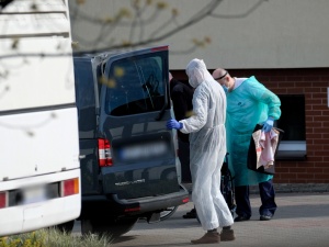 Zmarło czternaście osób zakażonych koronawirusem. Ponad 8,3 tys. potwierdzonych przypadków