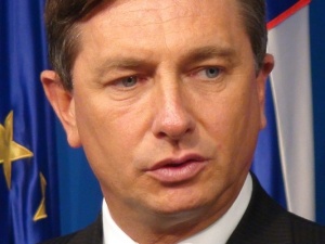 Polscy lekarze polecieli do Słowenii. Prezydent Słowenii po polsku: Drodzy polscy przyjaciele...