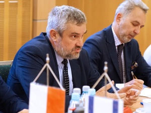 "Gdzie są dziś wszyscy ci obrońcy gwałconych krów?". Ostra wypowiedź ministra