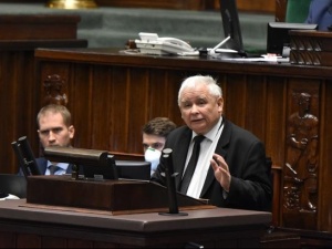 "SE" pisze o "sekretnym planie awaryjnym Kaczyńskiego". Rzecznik PiS: "Wyssane z palca insynuacje"
