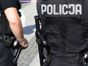50 osób zdemolowało nocny klub w Warszawie, gdzie bawili się kibice Ajaksu Amsterdam