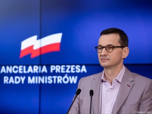 [SONDAŻ] PiS utrzymuje przewagę, ale nie miałoby samodzielnej większości w Sejmie