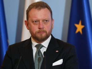 Min. Szumowski: Zsuwanie maski to nie odwaga, a objaw egoizmu; dystansujmy się - od tego zależą...