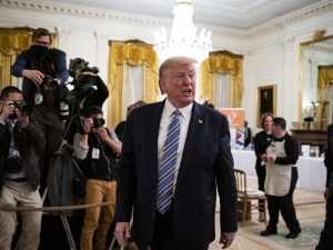 Trump: W USA odnotowano milion przypadków koronawirusa, bo testujemy dużo lepiej niż inni