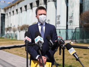 Czy właściciel GetBack też stoi za Hołownią? Dziennikarz zadaje trudne pytania kandydatowi na prezydenta