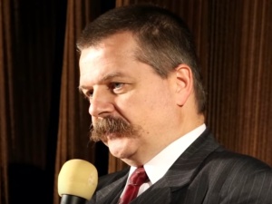 Politolog: "Nie ma prawnej możliwości przełożenia wyborów. Byłby to niebezpieczny precedens"