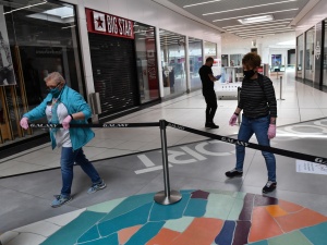 Od jutra kolejny etap odmrażania gospodarki. Jak będą wyglądać zakupy w galeriach handlowych?