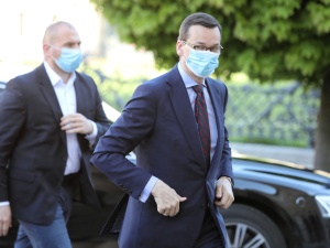 Polski premier chwali wyrok niemieckiego TK w "FAZ". Wiceszefowa KE przestrzega