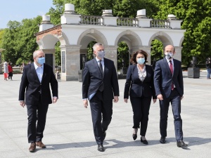 "Gowin jak kamikadze. Budka uparł się tonąć. Kidawa pobiła rekord Polski". Mocna ocena politologa