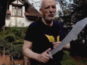 "Piep*zeni socjaliści mają wisieć zamiast liści”. Posłowie Lewicy donoszą do prokuratury na JKM