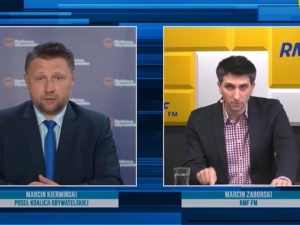[video] "Ja rozumiem, że może Pan tak długo nie odpowiadać na pytania - kto kieruje gabinetem cieni?!"