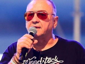 "Staliśmy się ofiarą nieuczciwych praktyk". WOŚP też kupiła trefne maseczki