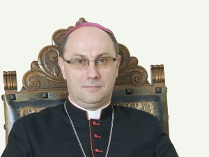 "Historie z filmu nie są prawdą o zdecydowanej większości księży". Oświadczenie prymasa Wojciecha Polaka
