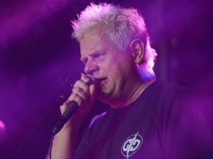 Piosenka Kazika wróciła na Listę Przebojów Trójki. Tymczasem muzyk... żąda jej wycofania