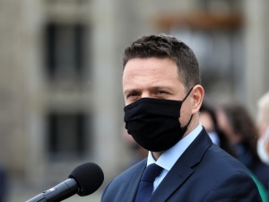 Trzaskowski zapowiada przygotowanie "białej księgi epidemii COVID-19"
