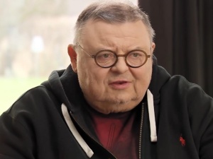 Maski apolityczności spadły. Już o 20:00 wspólna audycja... Manna i Trzaskowskiego