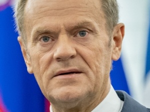 Donald Tusk prowokuje. "Hejter z Brukseli znów dał głos. Zieeeeeeew..."