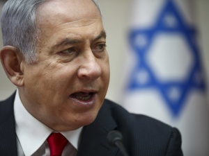 Izrael: Dziś rozpoczyna się proces oskarżonego o korupcję premiera Benjamina Netanjahu