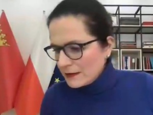 [video] "Dlaczego chcecie zmienić ośw. ws. urodzin JPII? - Yy.. serdecznie pozdrawiam". Dulkiewicz...
