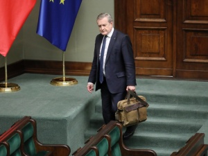 Gliński o wywiadzie Kazika dla "Rz": Nie było rozporządzenia nakazującego zamknięcie cmentarzy