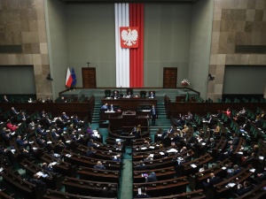 Sejm przyjął ustawę ws. organizacji wyborów. Odrzucono poprawki Senatu m.in. o zbieraniu podpisów