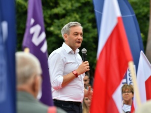 "Nic o was bez was". Biedroń zaprezentował swoje hasło wyborcze