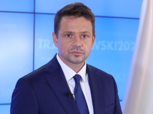 "Pokazali, że mają więcej odwagi niż Trzaskowski". Poseł Lewicy wbija szpilkę kandydatowi KO