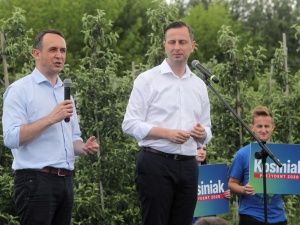 Ustawka? Kosiniak-Kamysz cytuje "rolników" hejtujących prezydenta. Okazuje się, że to... działacze PSL