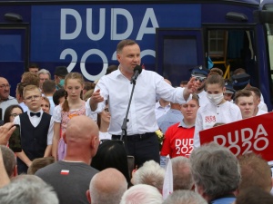 [najnowszy sondaż] Kto wygra wybory prezydenckie w II turze? "Różnica nigdy nie była tak mała"