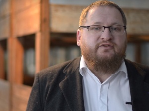 Szatańskie zagranie Cywińskiego. Na wspólnego polsko-niemieckiego bohatera zaproponował niemieckiego kapo