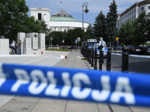 Nieoficjalne ustalenia ws. motywów desperata, który podpalił się pod Sejmem