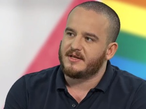 Wg Czerskiej "prawicowy gej" już nie jest LGBT? Nagonka na homoseksualistę po zaproszeniu do PAD