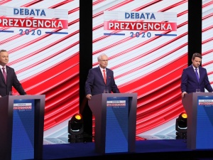 [FOTO] Tak wyglądaliby kandydaci na Prezydenta RP jako... kobiety. Te przeróbki stały się hitem sieci
