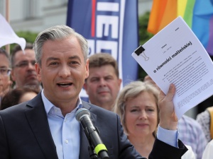 "To nie jest antybiedroniowe". Biedroń totalnie osamotniony. Kolejny tuz Lewicy go nie poprze