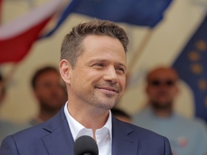 "Każda osoba skrzywdzona przez państwo PiS...". Trzaskowski chce stworzyć komisję. Internauci reagują
