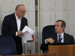 Kiedy Senat zajmie się bonem turystycznym? Grodzki zabrał głos