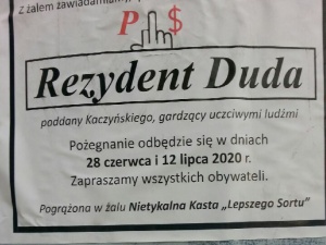 [FOTO] "Wszystko ma swój koniec". SZOK! Poseł PO fotografował się z "klepsydrą" prezydenta Andrzeja Dudy