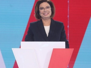 "Rozpaczliwie próbuje pokazać że jest poważany". Mająca 4% poparcia Kidawa-Błońska szydzi z PAD