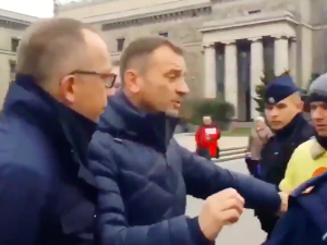 [WIDEO] "Może pan powtórzyć? Ubliżał mi pan". Agresja posła PO